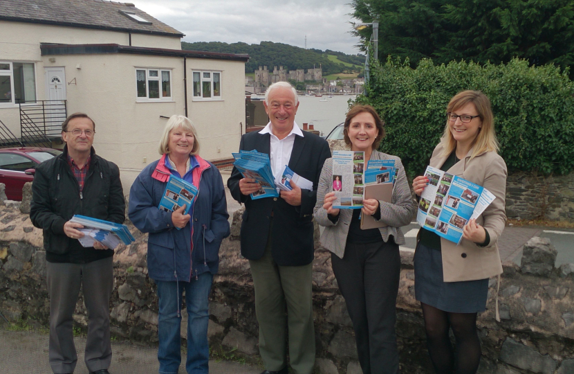 Janet with volunteers