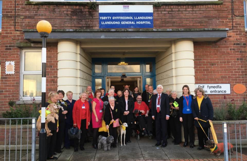 Llandundo hospital volunteers