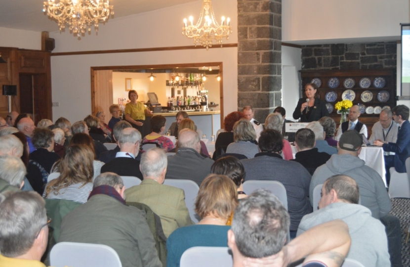 Janet Finch-Saunders MS