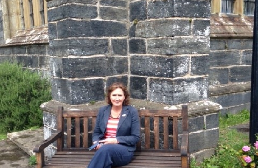 Janet Finch-Saunders MS