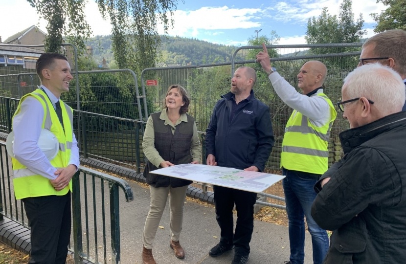 Janet Finch-Saunders MS