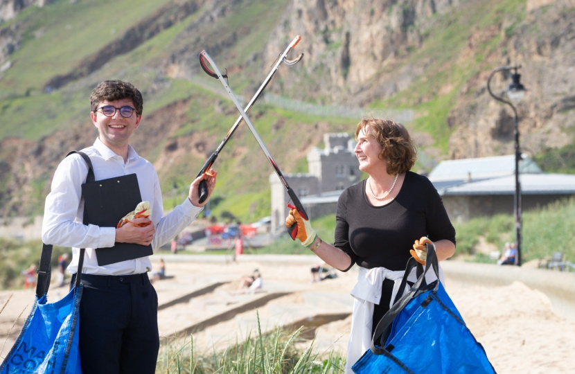 Janet beach clean 