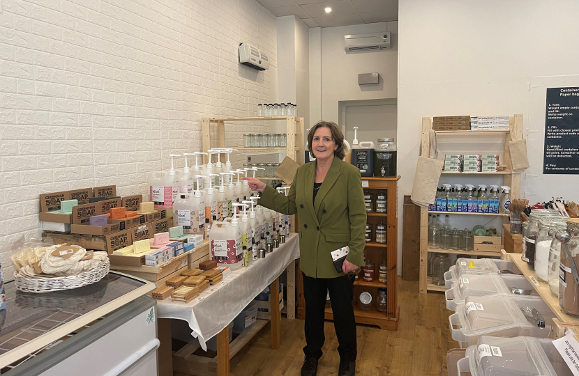 Janet Finch-Saunders MS/AS