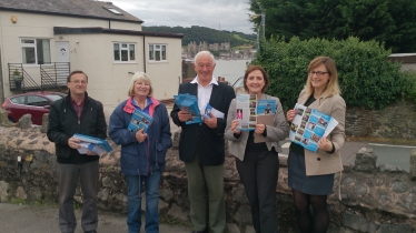 Janet with volunteers