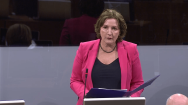 Janet in the senedd