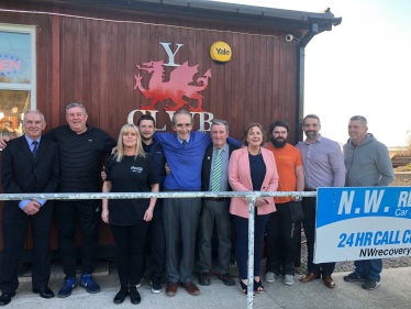 Janet opening Y Clwb