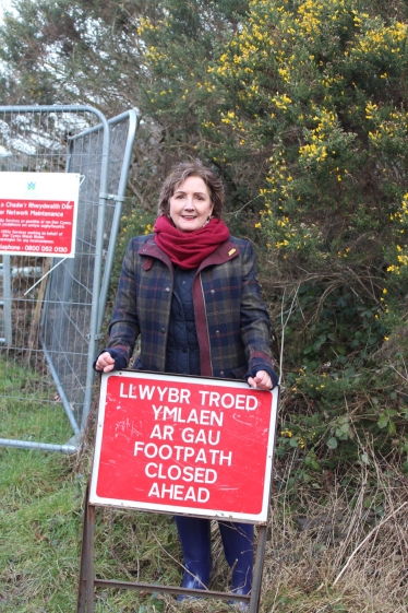 Janet Finch-Saunders MS