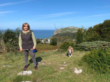 Janet Finch-Saunders MS