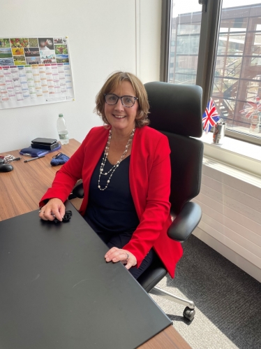 Janet Finch-Saunders MS