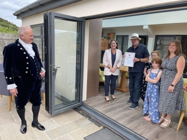 Janet Finch-Saunders MS/AS