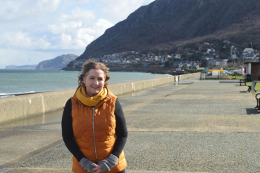 Janet Finch-Saunders MS/AS